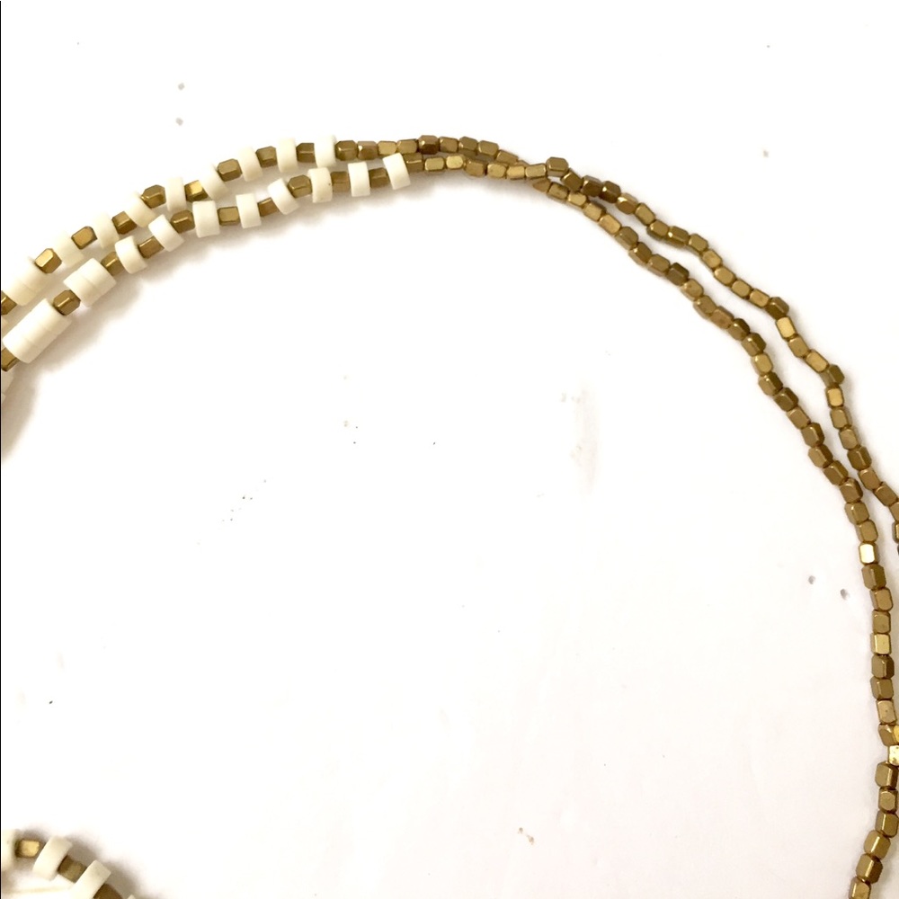TASSEL Necklace Gold White - Picture 5 of 5